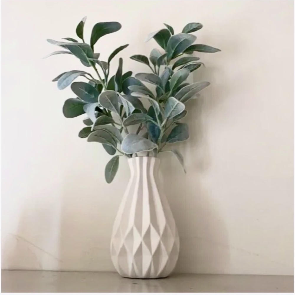 🪞 NWT Home decor floral faux foliage cut out boho vase